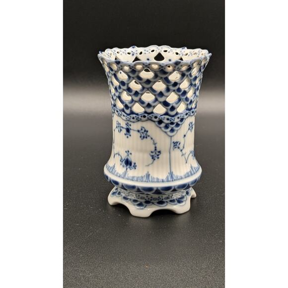 Royal Copenhagen Denmark Blue Fluted Full Lace Cigar Cup 1016 - Picture 4 of 8